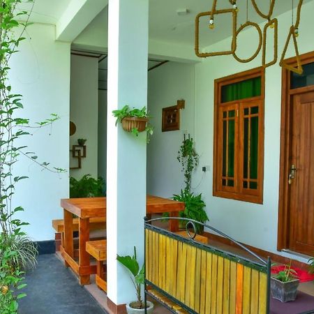 Menara Green Inn Dambulla Exterior photo