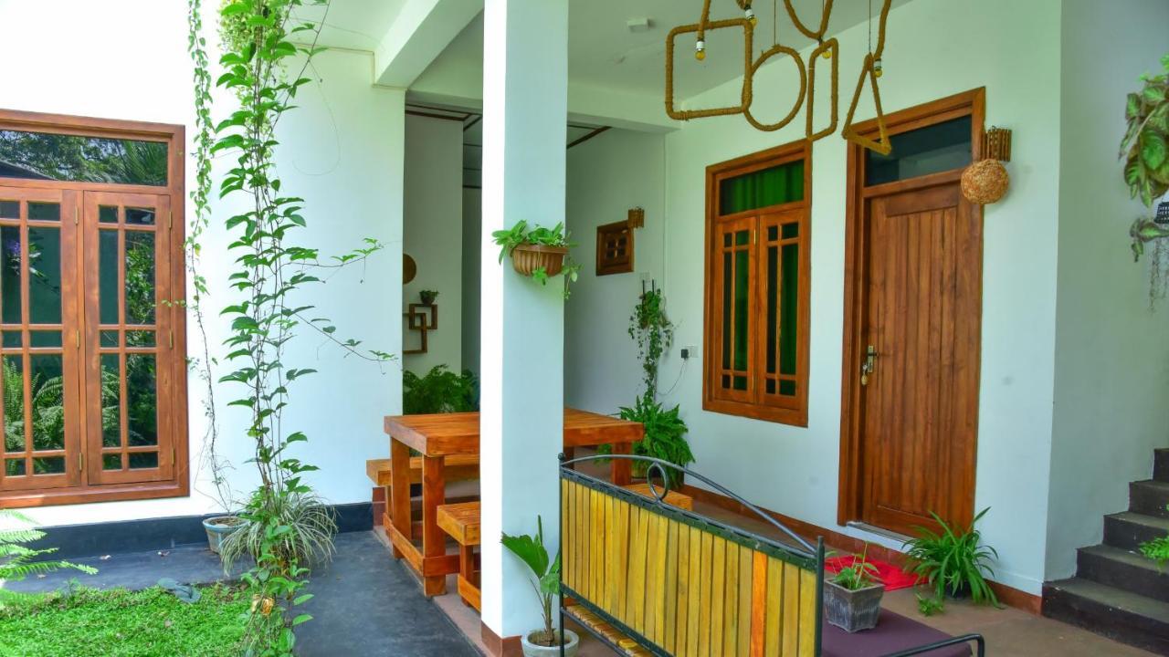 Menara Green Inn Dambulla Exterior photo