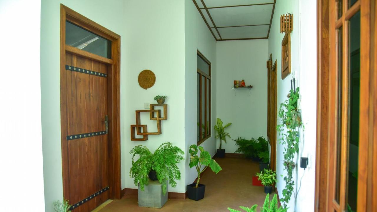 Menara Green Inn Dambulla Exterior photo