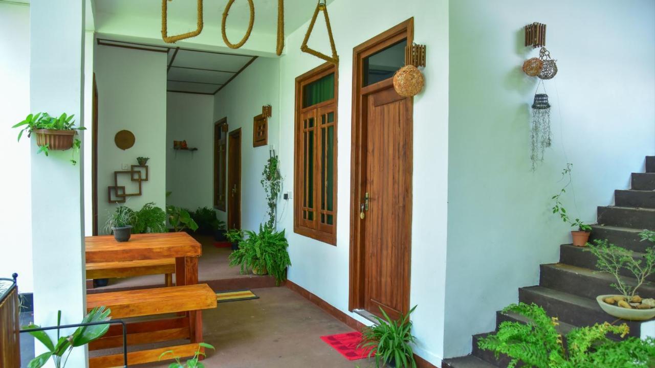 Menara Green Inn Dambulla Exterior photo